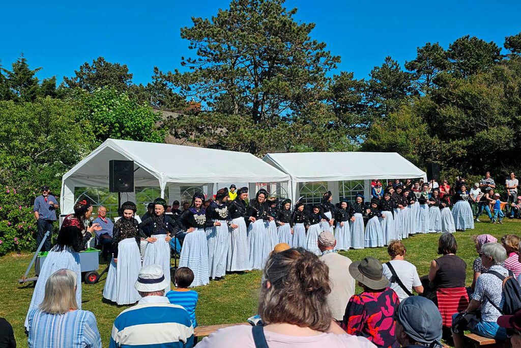 Amrumer Trachtengruppe beim Mühlenfest 2026
(c) P. Totzauer
